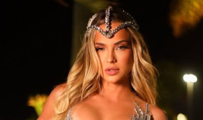 Gabi Martins machuca os pés sambando em ensaio com Dua Lipa; veja vídeo