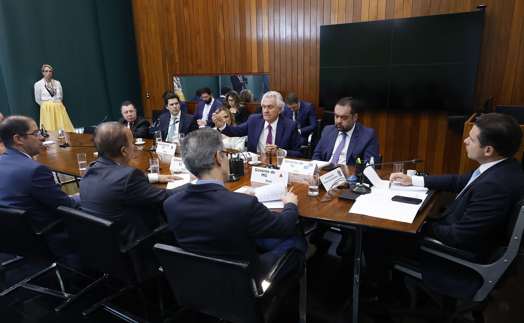 Governadores com Hugo Motta