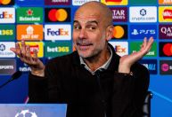 Guardiola vê erro em escalação do City contra Leverkusen: "Mudanças demais"