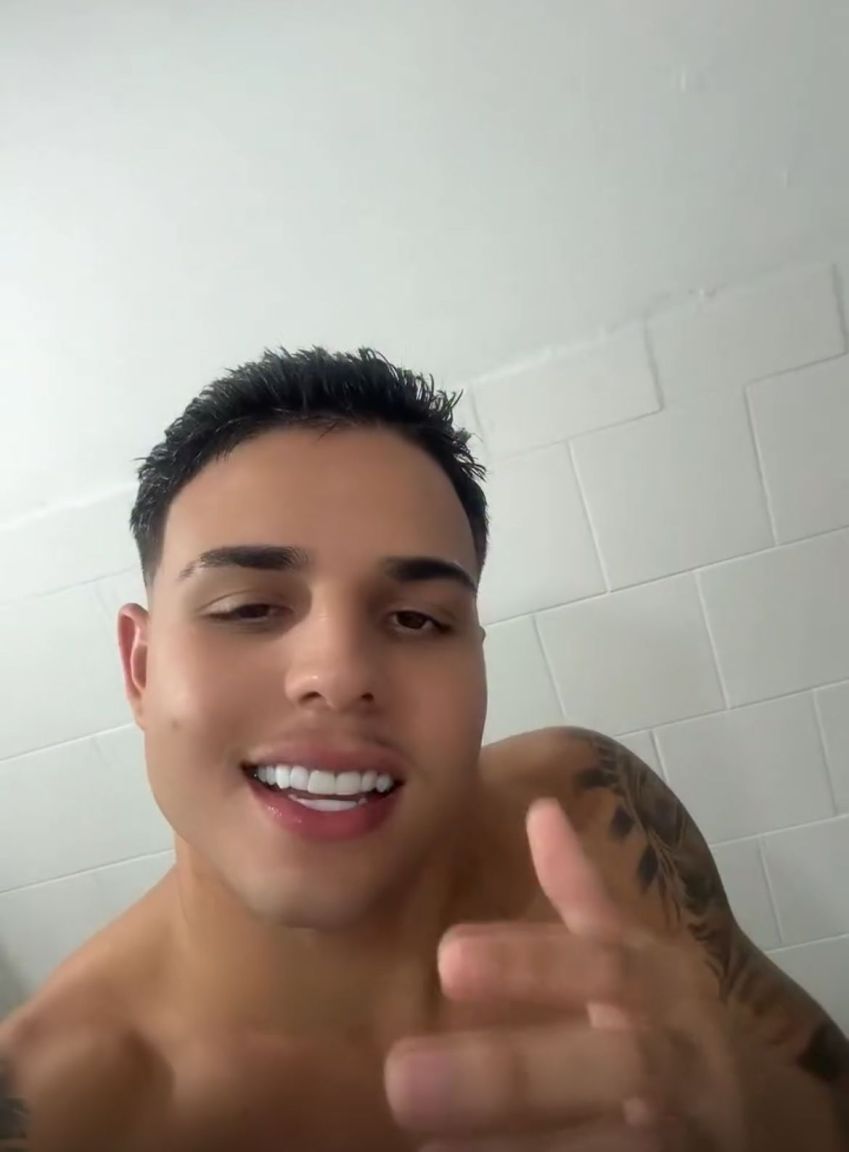 Claudio Rafael usava aplicativos de relacionamento voltados ao público gay para conhecer as vítimas. • Reprodução - Redes Sociais