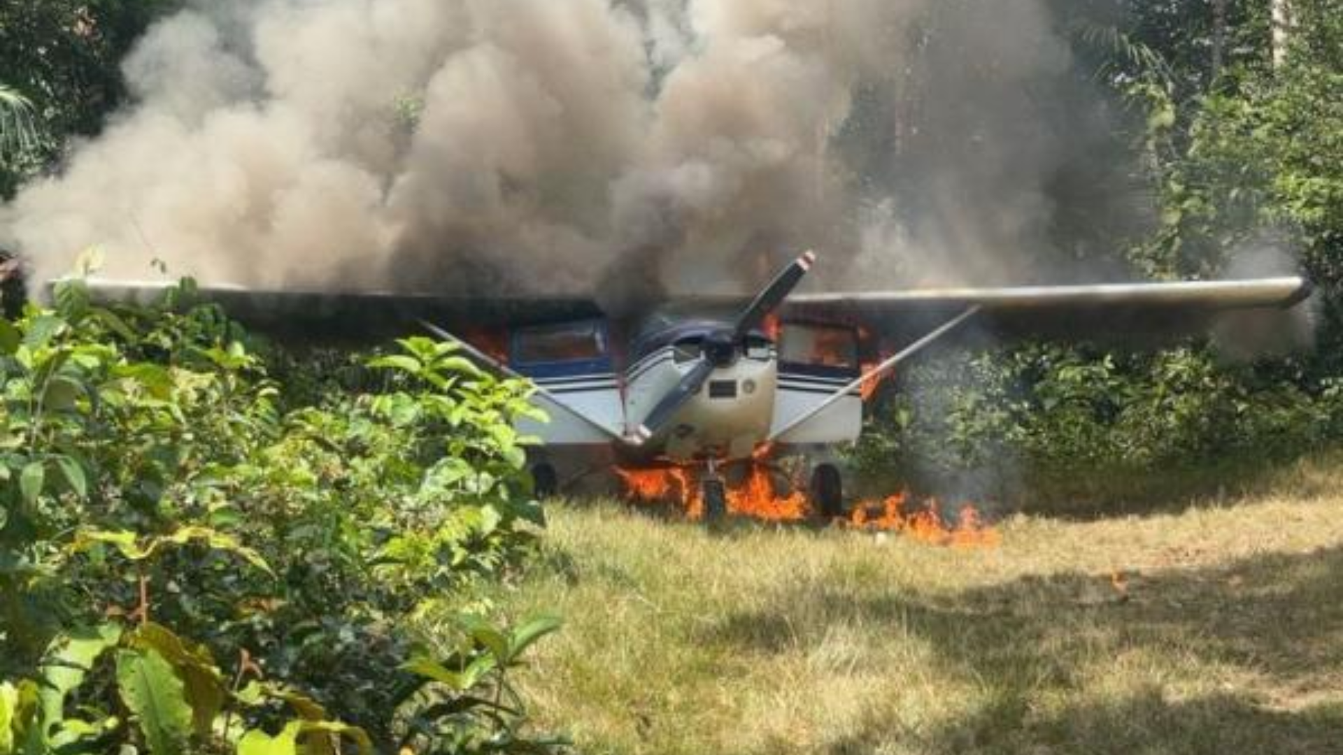 INTERCEPTA AVIÃO SUSPEITO