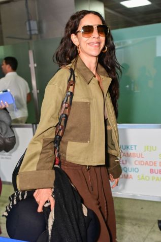 Marina Sena embarca para Grammy Latino • Léo Franco/ AgNews