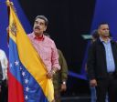 Maduro lidera marcha militar e promete defender a Venezuela contra ameaças