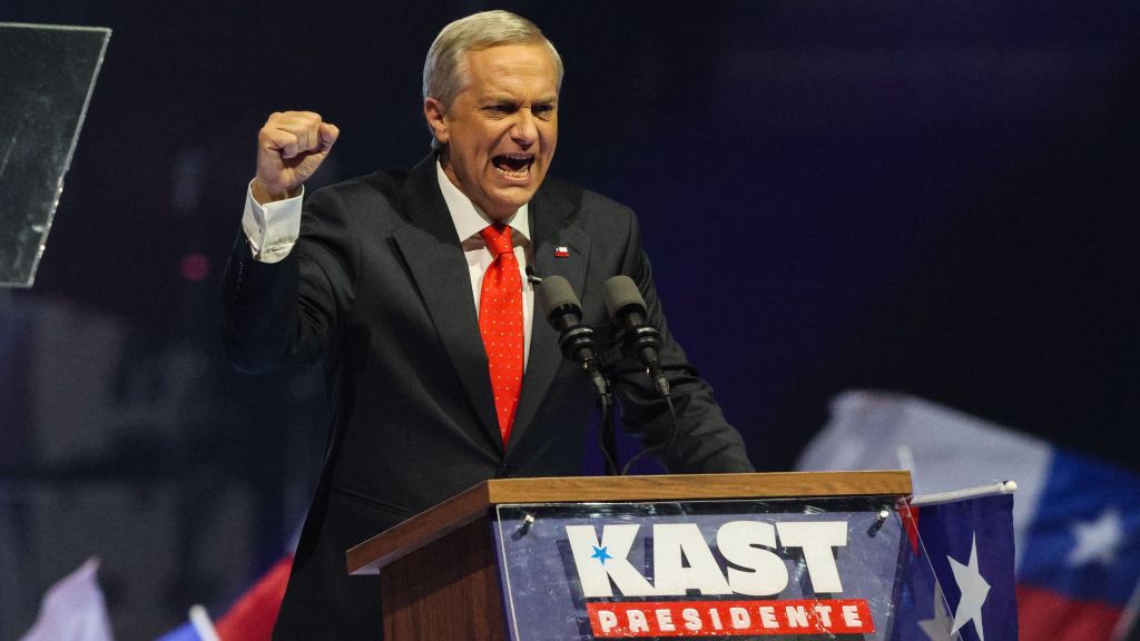 Chile vira à direita: José Antonio Kast vence eleição com mais de 58% dos votos e promete mão dura contra o crime