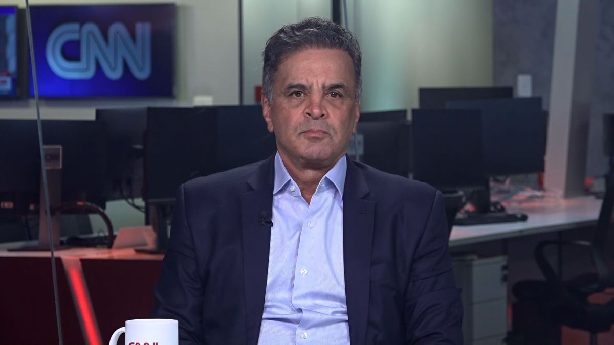 Aécio Neves anuncia candidatura ao Senado por Minas Gerais