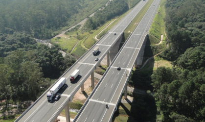 Homem morre após ser jogado de viaduto do Rodoanel em São Paulo