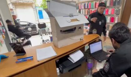 Criminoso dava curso on-line de desbloqueio para celulares roubados