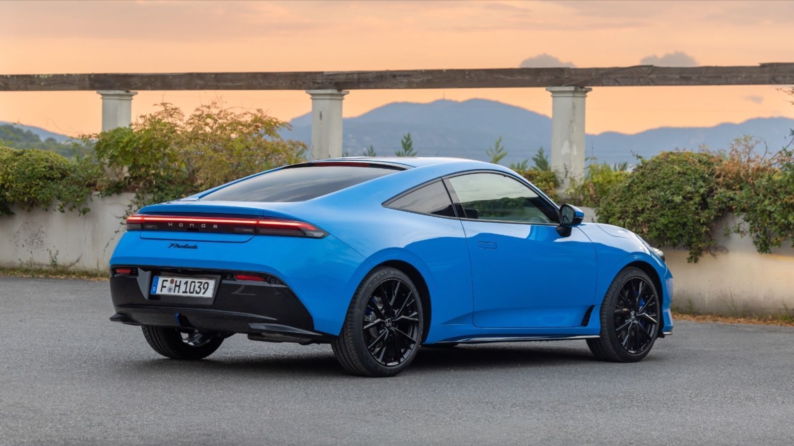 Honda Prelude é um esportivo cupê • Divulgação