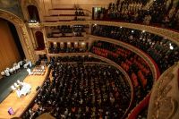 Megaoperação: Theatro Municipal recebe missa de sétimo dia para policiais
