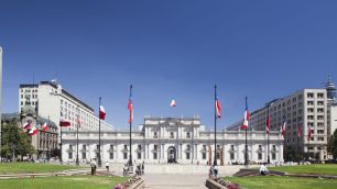 Eleitores vão às urnas no Chile para eleger próximo presidente neste domingo