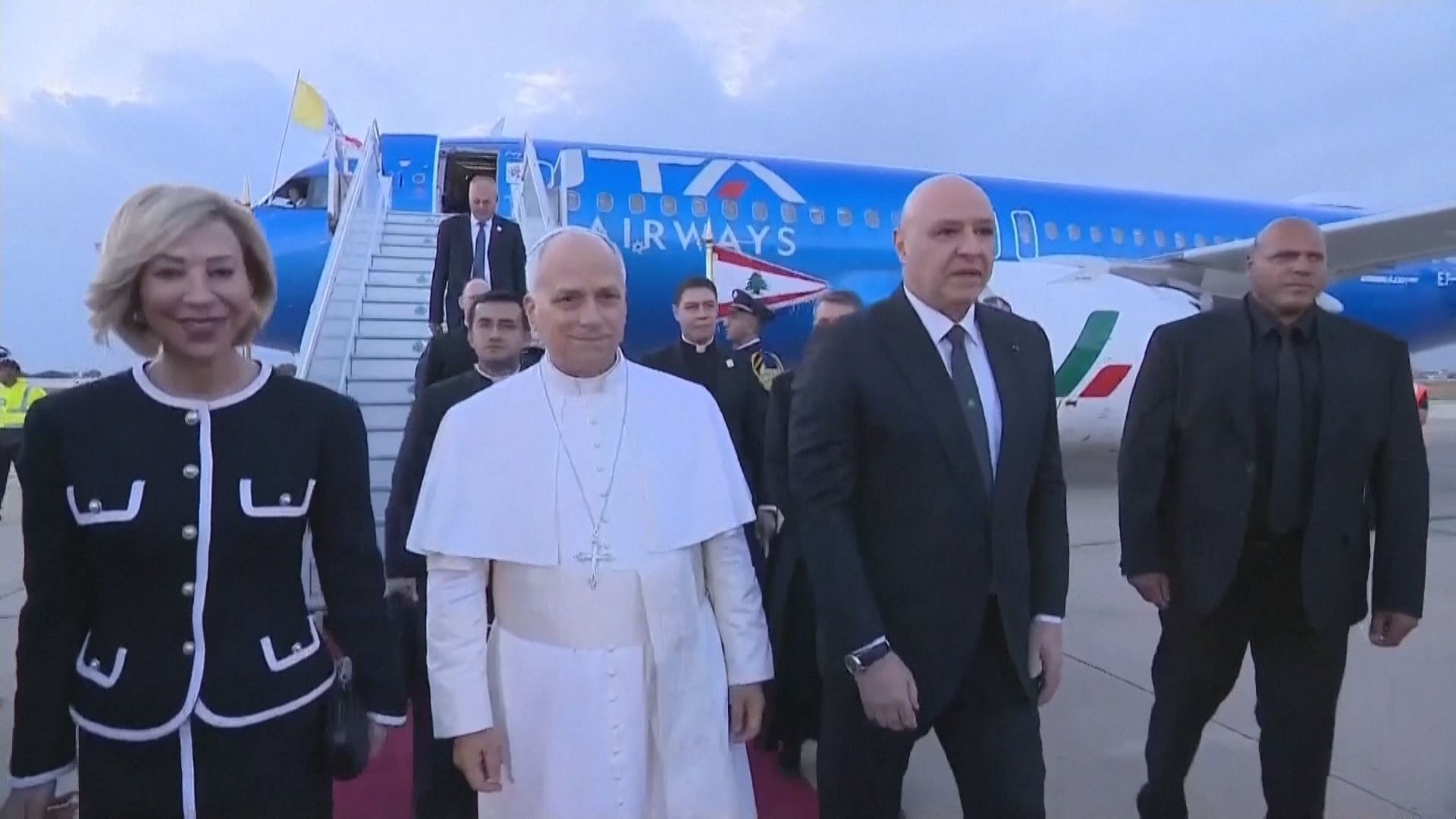 Papa Leão XIV chega ao Líbano