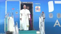 Papa Leão XIV desembarca na Turquia em primeira viagem ao exterior