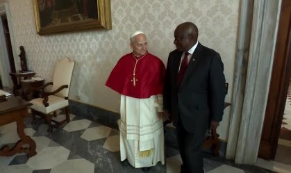 Papa Leão XIV se reúne com presidente da África do Sul no Vaticano