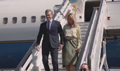 Pete Hegseth desembarca na República Dominicana em meio à tensão com a Venezuela