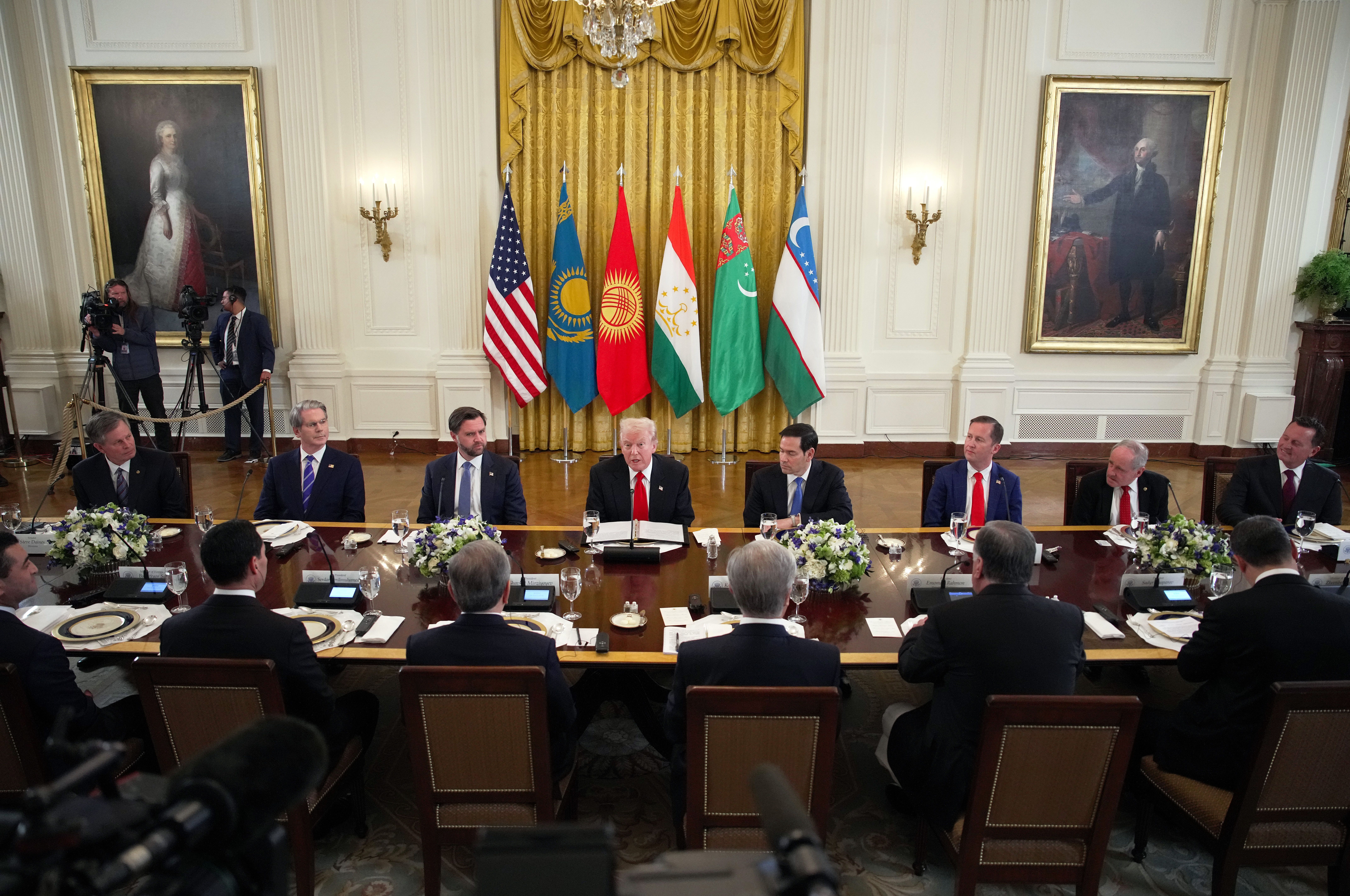 Presidente dos EUA, Donald Trump, recebe líderes da Ásia Central na Casa Branca