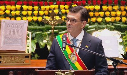 Rodrigo Paz toma posse como presidente da Bolívia