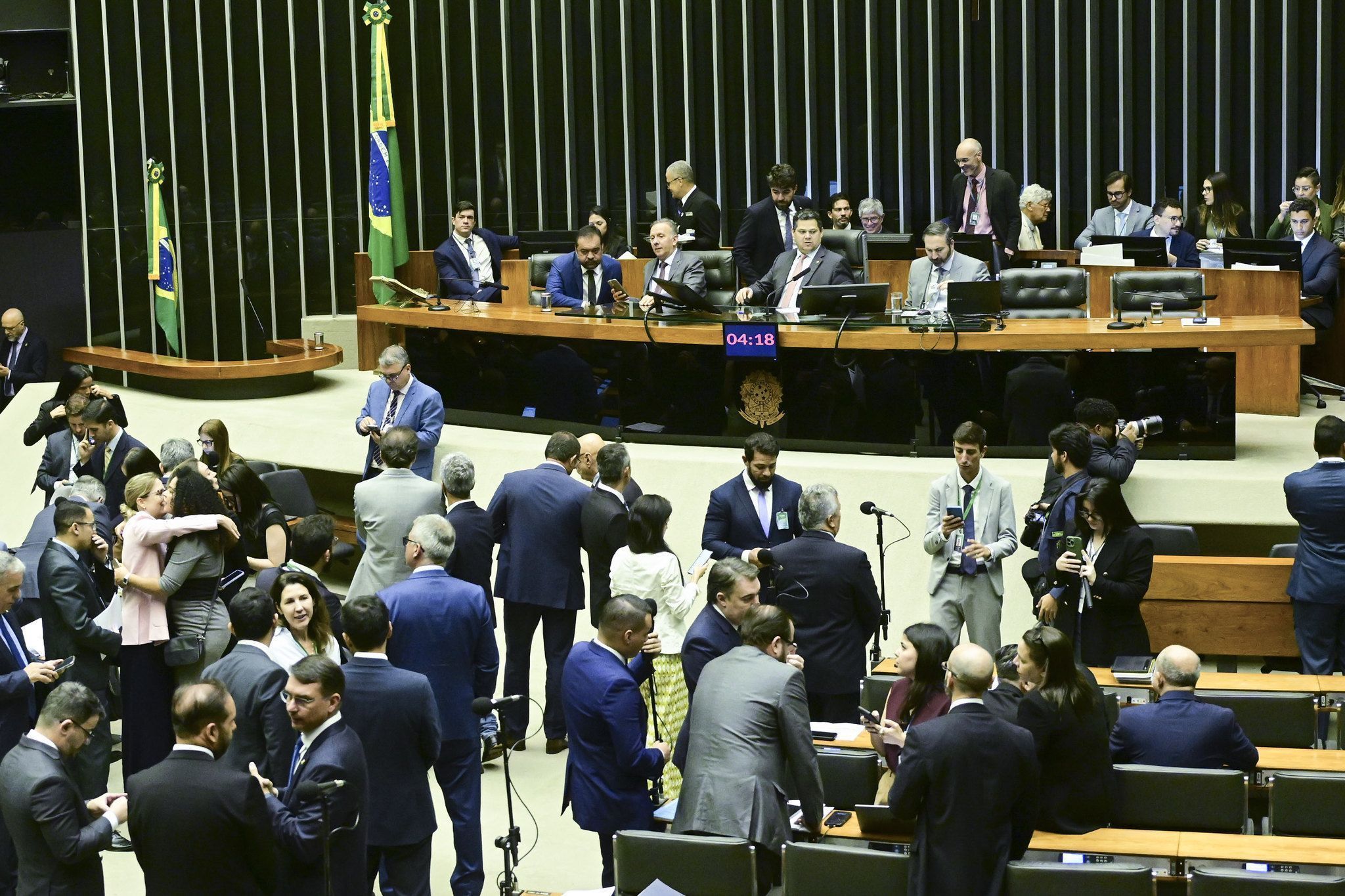 SESSÃO PLENÁRIO DO CONGRESSO 27-11-25