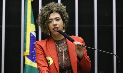 Após críticas, Hugo Motta retoma proteção policial para líder do PSOL