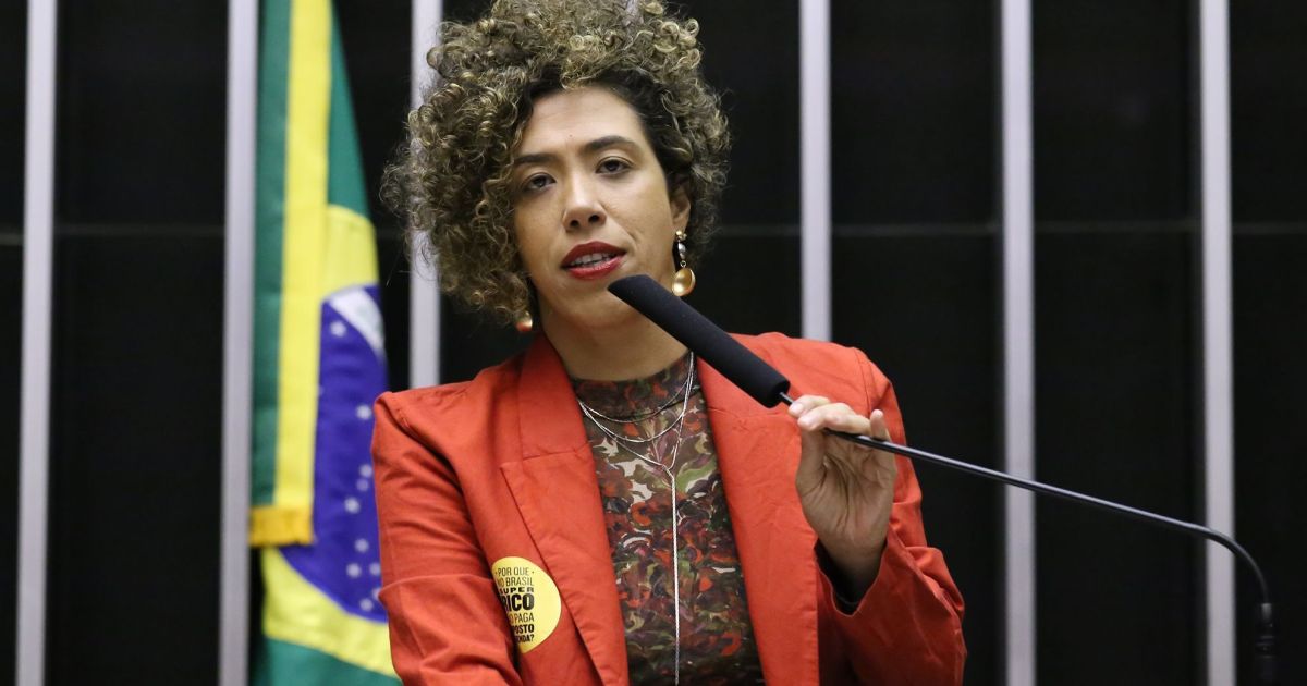 Imagem inserida automaticamente