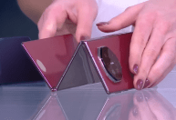 Celular que dobra em três partes chega ao Brasil por até R$ 30 mil