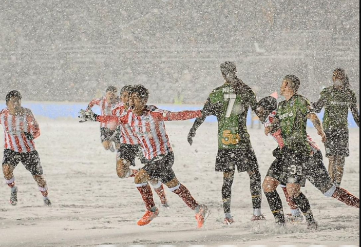 Times decidem final de liga canadense deibaixo de neve