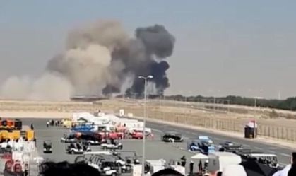 Piloto morre após caça da Índia cair durante demonstração aérea em Dubai