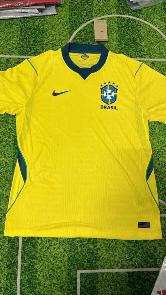 Site especializado em vazamentos de camisas aponta provável uniforme da Seleção do Brasil
