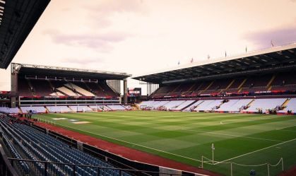 Aston Villa x Leeds: horário e onde assistir ao jogo da Premier League