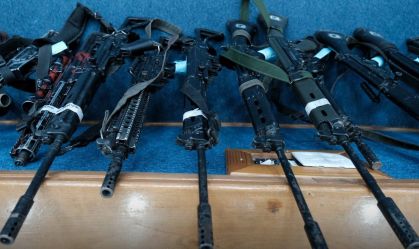 Megaoperação: após recontagem, número de fuzis apreendidos sobe para 93