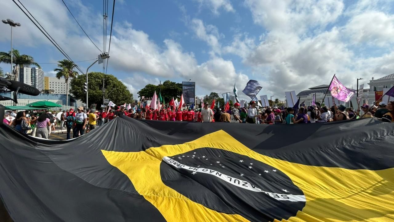 Lideranças se reúnem na defesa de ações para a adaptação climática e contra o aquecimento global após a primeira semana de COP30