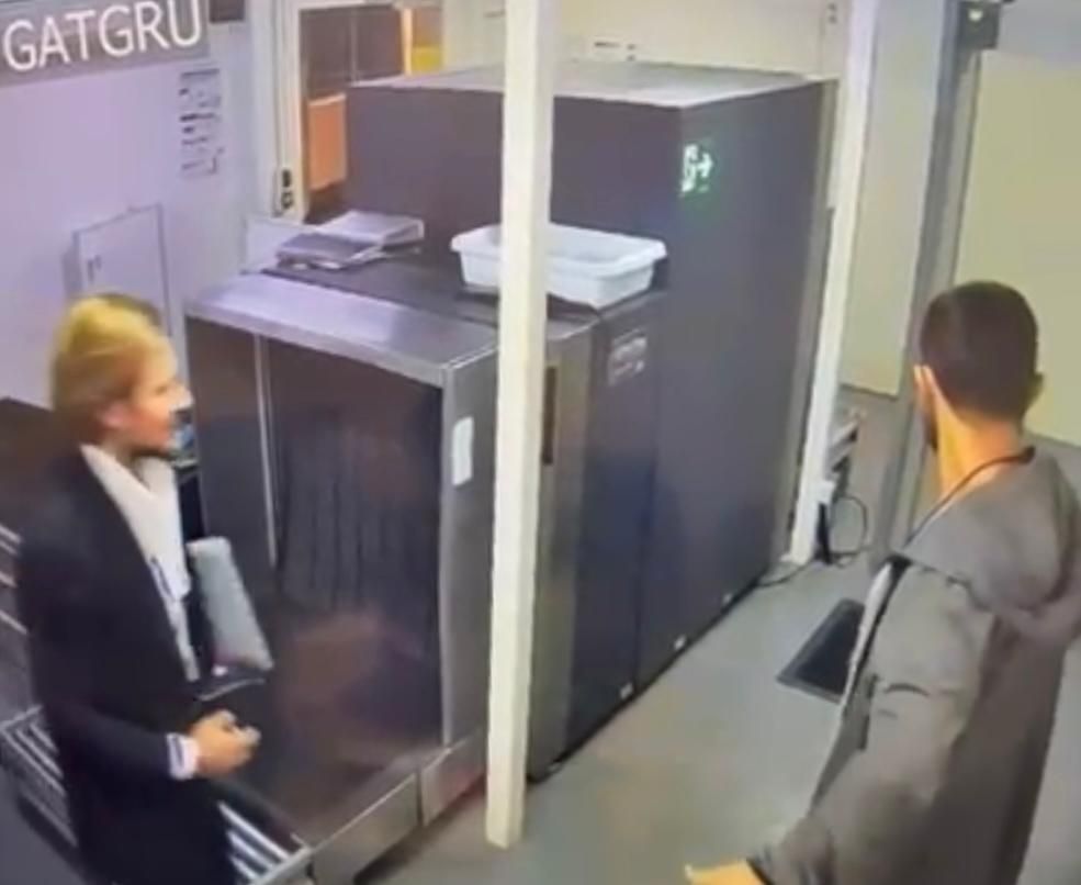 Vorcaro no aeroporto internacional de Guarulhos