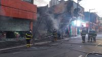 Incêndio de grandes proporções atinge loja em São Bernardo do Campo