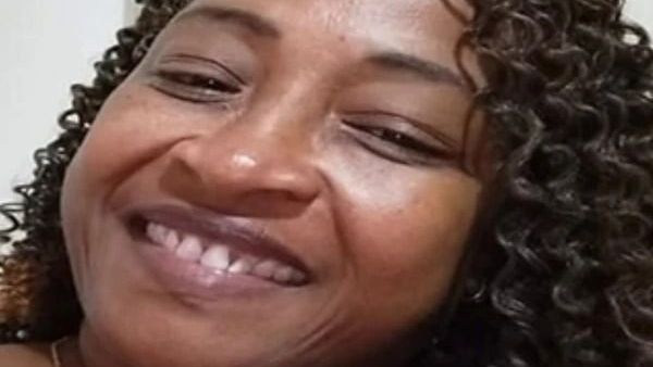 Imagem de destaque do post: Professora é encontrada morta em casa na Bahia; polícia apura feminicídio