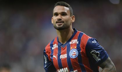 Willian José comemora gol contra o Red Bull Bragantino