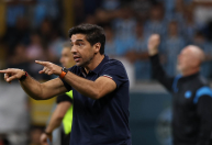 Abel aponta falhas de jogadores do Palmeiras contra Grêmio e projeta final