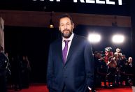 Adam Sandler diz viver fase de gratidão: "Momento de vida fenomenal"