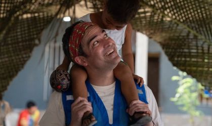 Ex-"Rebelde" Alfonso Herrera participa da COP30 em defesa de refugiados