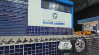 Polícia Civil do RJ apreende arsenal de armas que iria para o Alemão