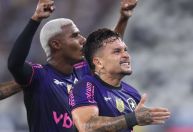 Em jogo movimentado, Botafogo vence o Grêmio e garante vaga na Libertadores