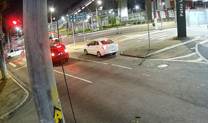 Vídeo mostra abordagem da PM e tiroteio na zona Oeste de SP