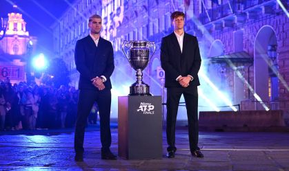 ATP Finals: Alcaraz x Sinner é paralisado após torcedor passar mal