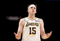 Reaves deve voltar aos Lakers após lesão; LeBron segue fora por ciática