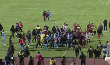 Empate nas quartas de final da Copa da Bolívia terminou em confusão generalizada