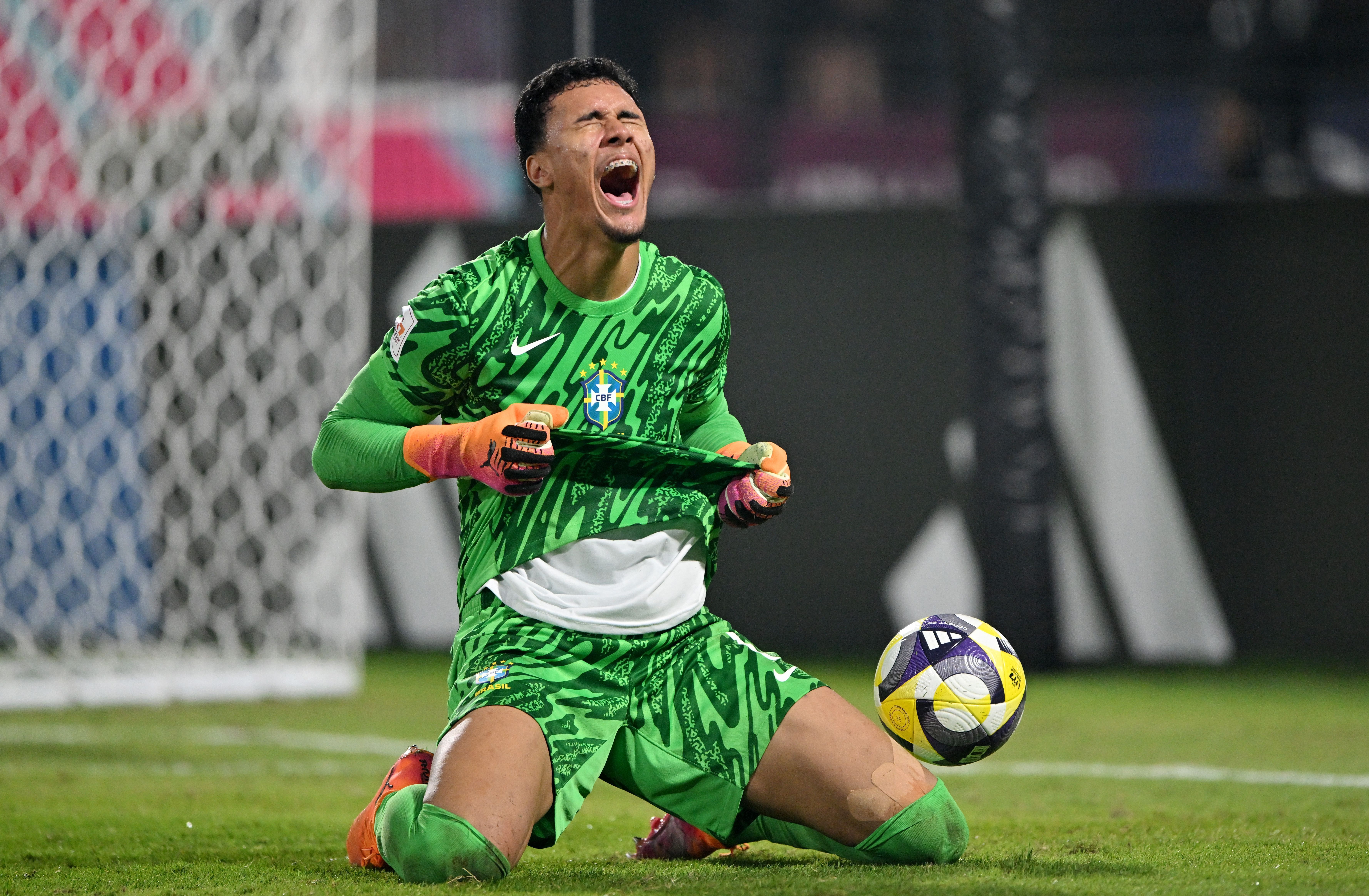 Brasil vence Paraguai nos pênaltis e avança no Mundial Sub-17