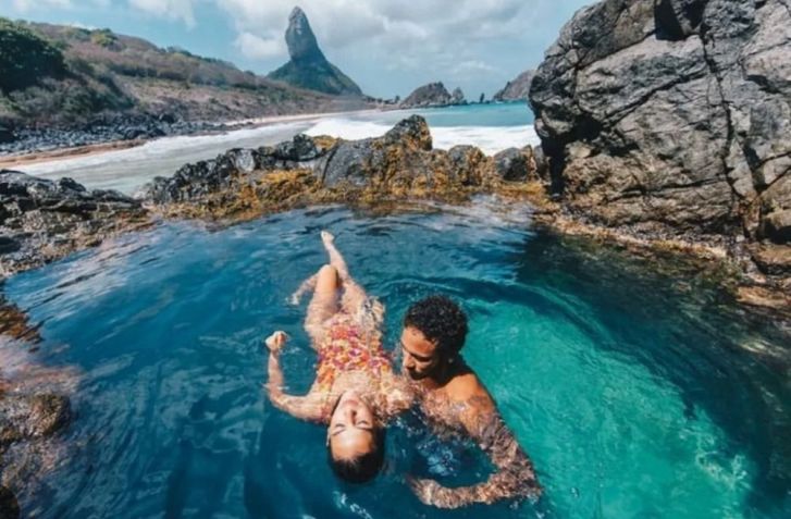 Piscina natural conhecida pela imagem de Neymar e Bruna Marquezine é fechada em Fernando de Noronha. • Raul Aragão / Divulgação