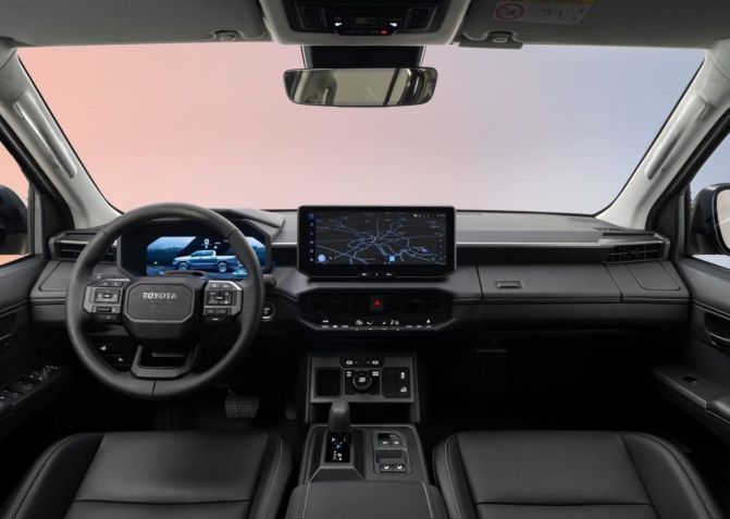 Interior da nova Toyota Hilux EV • Divulgação