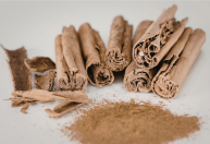 Por que se sopra canela no primeiro dia do mês? Entenda o significado