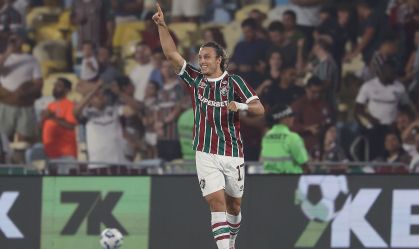 Canobbio, do Fluminense, comemorando seu gol contra o São Paulo, em jogo válido pela 36ª rodada do Brasileirão