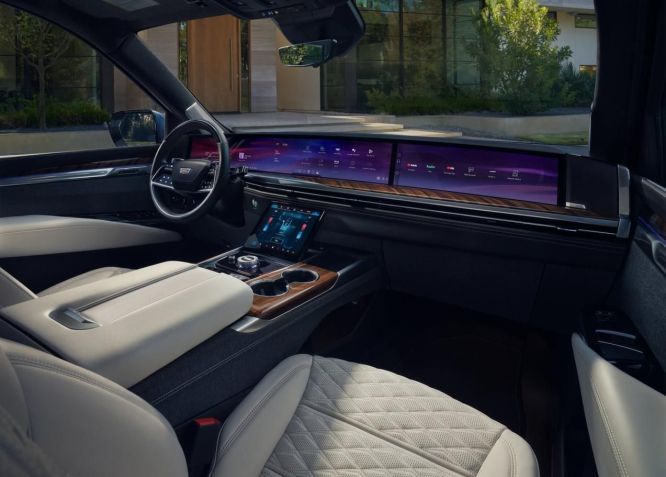 Telas estão ficando cada vez maiores nos carros • Divulgação