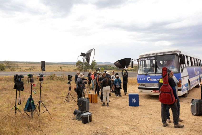 Mais de 150 pessoas estão envolvidas nas gravações de "Coração Acelerado" em cidades de Goiás • Manoella Mello/Globo